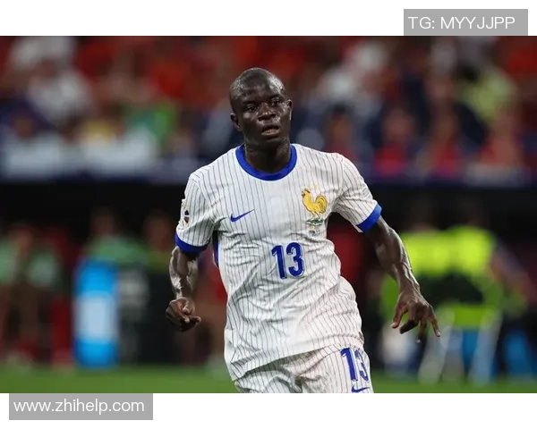 足球球星的音乐才华展现 他们亲自演绎的动人歌曲与激情时刻